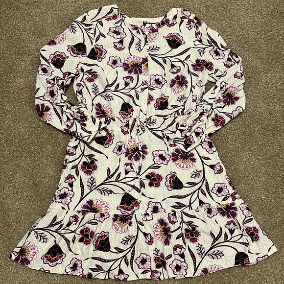 LOFT Dresses & Skirts - Loft Floral Tie Waist Ruffle Hem Dress Large